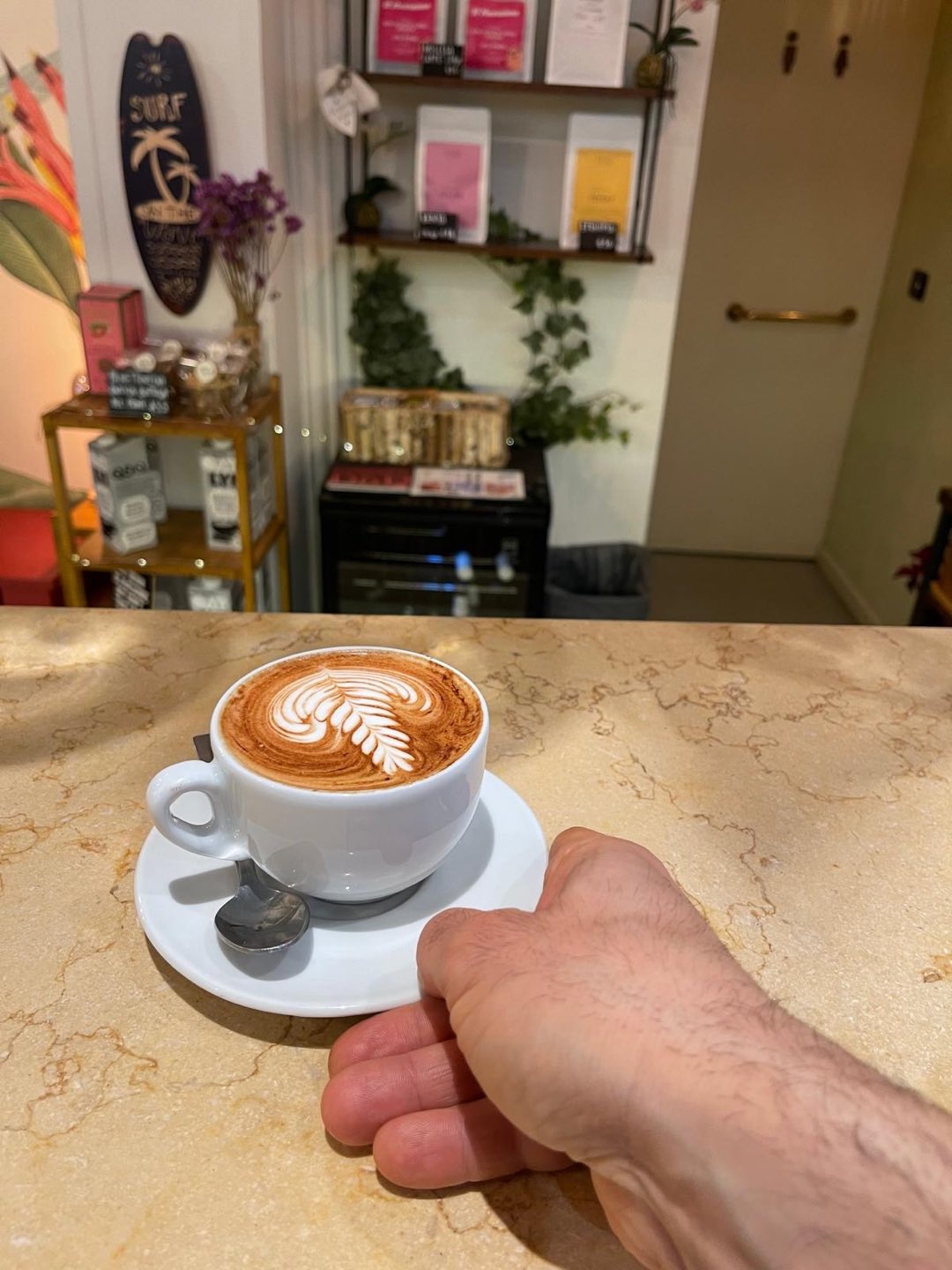 Cappuccino servito al bancone